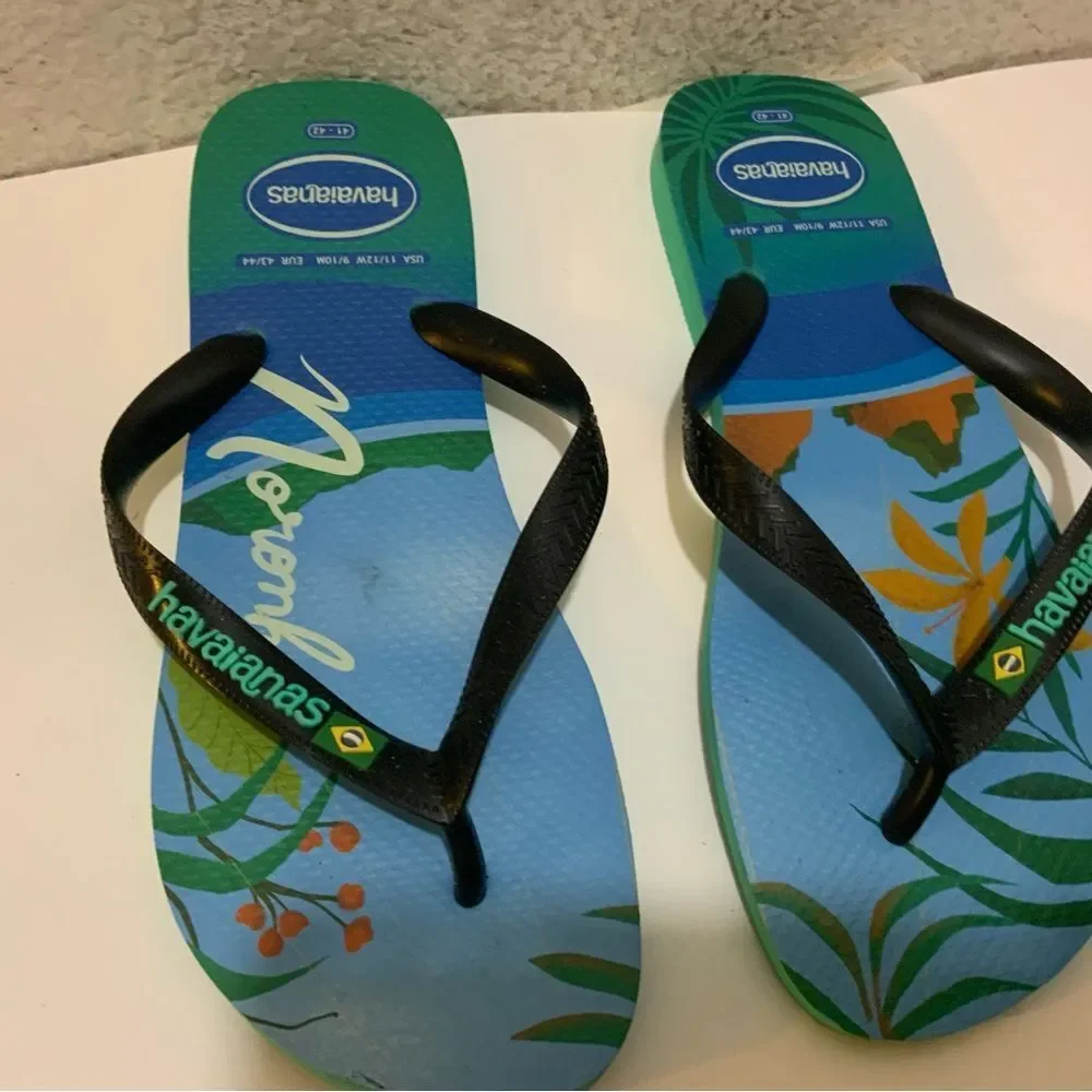NWOT Havaianas Women's Top Postcard Print Flip Flops Sandal Size 11/12 Women's